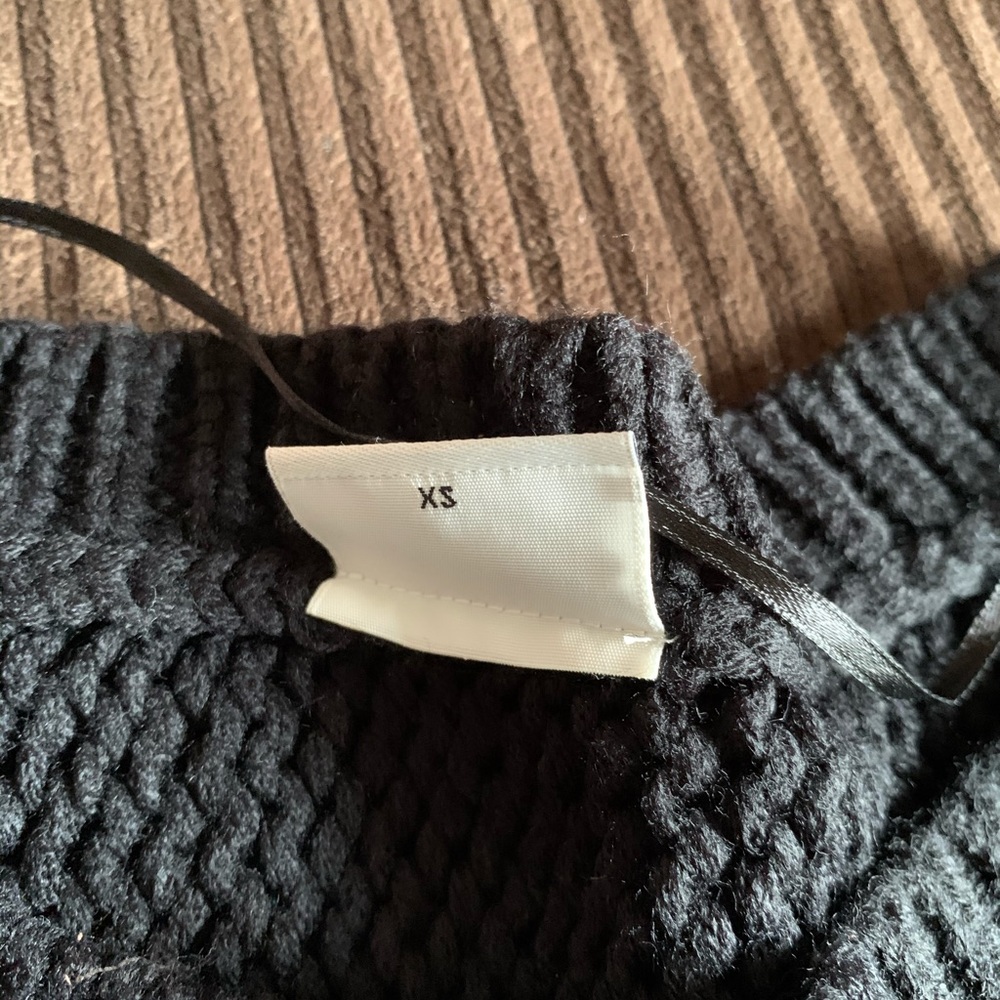 Sweater - Picture 2 of 2